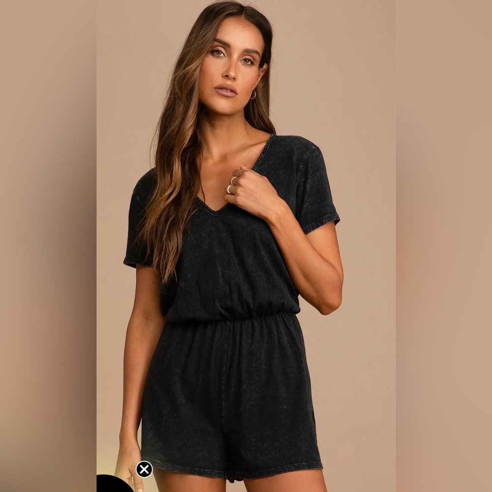 Lulus Black Acid Wash Open Back Tie Detail Short Sleeve Romper New